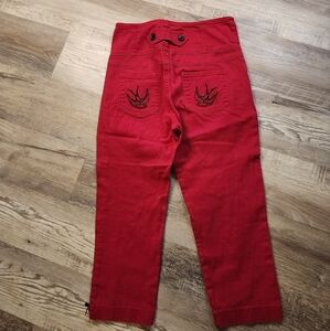 Red High Waist Capris With Swallows
